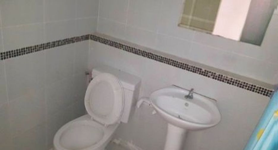 For sale 3 bedrooms townhouse in Lat Krabang, Bangkok