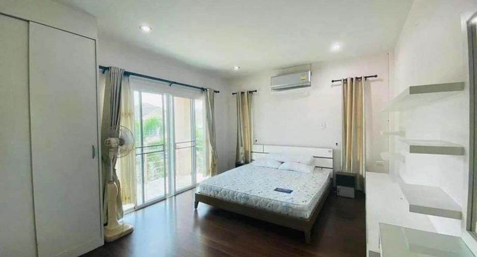 For rent 3 bedrooms house in Mueang Chiang Mai, Chiang Mai