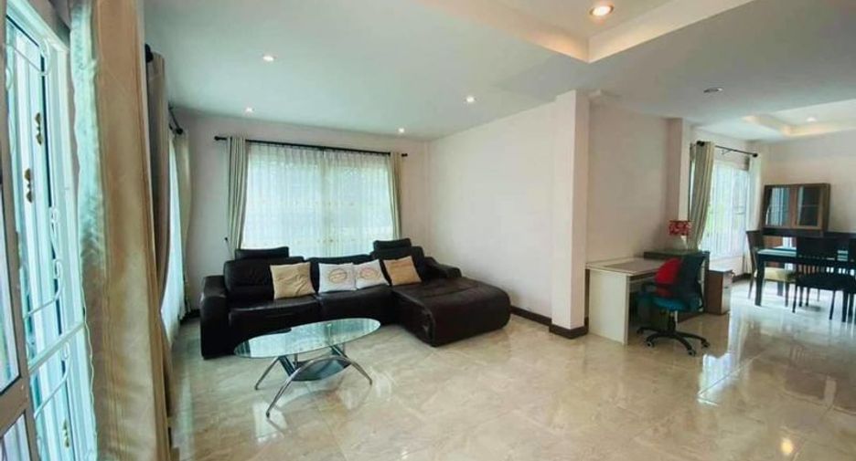 For rent 3 bedrooms house in Mueang Chiang Mai, Chiang Mai