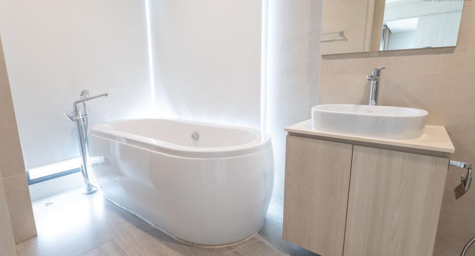 For sale 3 bedrooms condo in Mueang Chon Buri, Chonburi