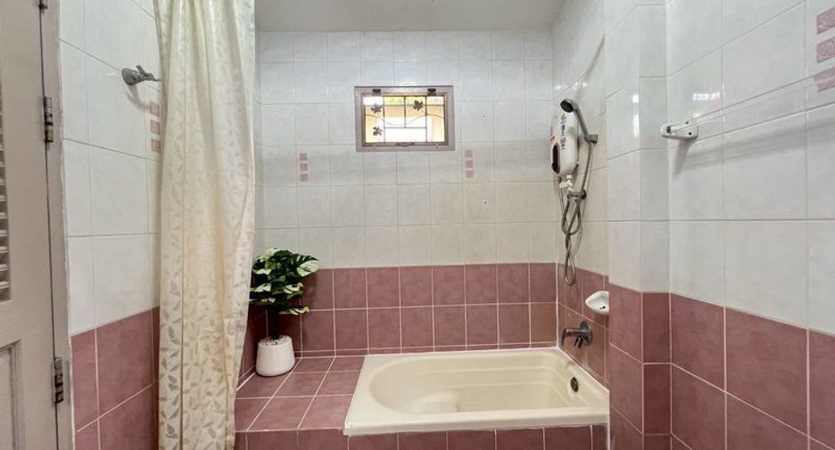 For rent 2 bedrooms house in Hang Dong, Chiang Mai