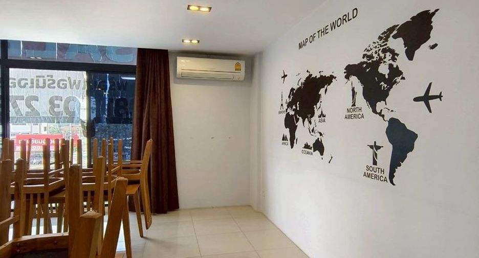 Gewerbefläche zur Miete und zum Kauf mit 3 Zimmer in San Sai, Chiang Mai