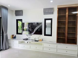 Haus zur Miete mit 4 Zimmer in Prawet, Bangkok