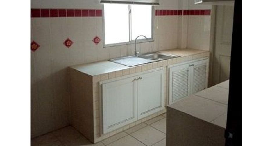 For sale 3 bedrooms house in Mueang Nonthaburi, Nonthaburi
