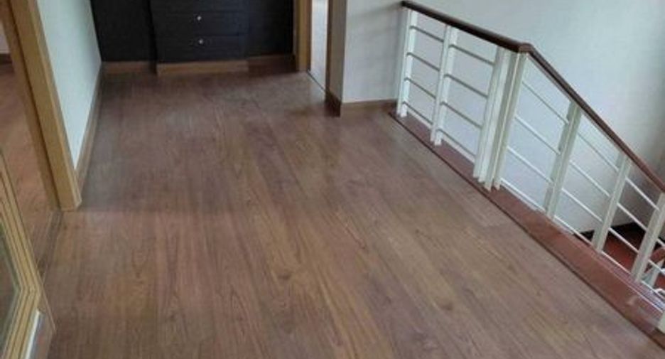 For sale 3 bedrooms house in Mueang Nonthaburi, Nonthaburi