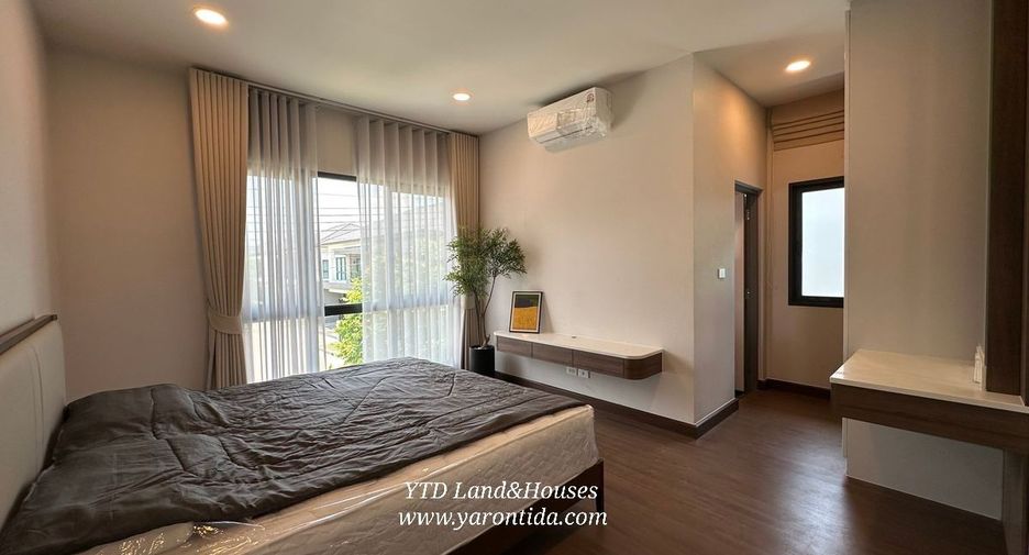 Casa en alquiler de 4 habitaciones en Bang Phli, Samut Prakan