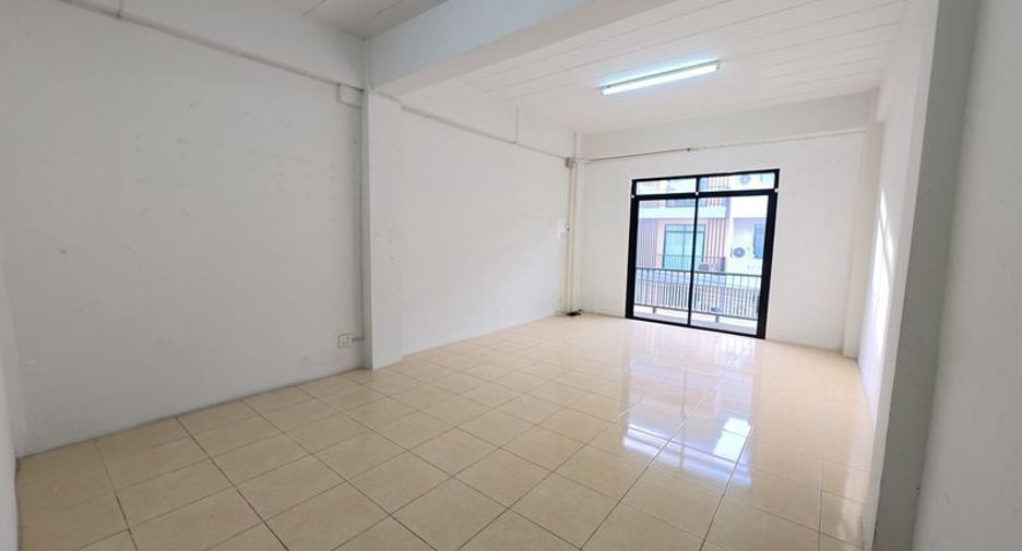 À louer studio condo à Si Racha, Chonburi