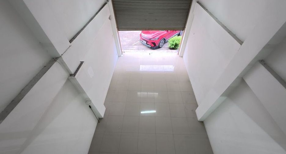 À louer studio condo à Si Racha, Chonburi
