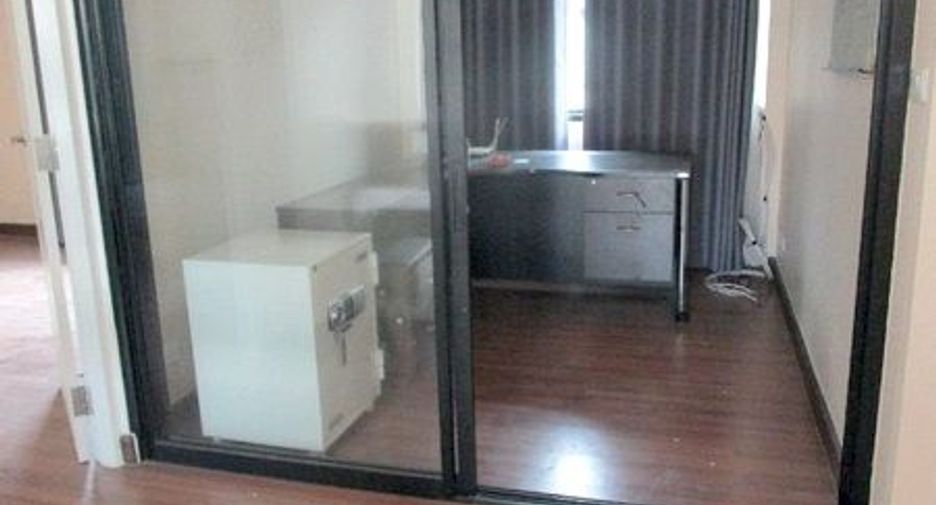 For sale 4 bedrooms house in Sai Mai, Bangkok