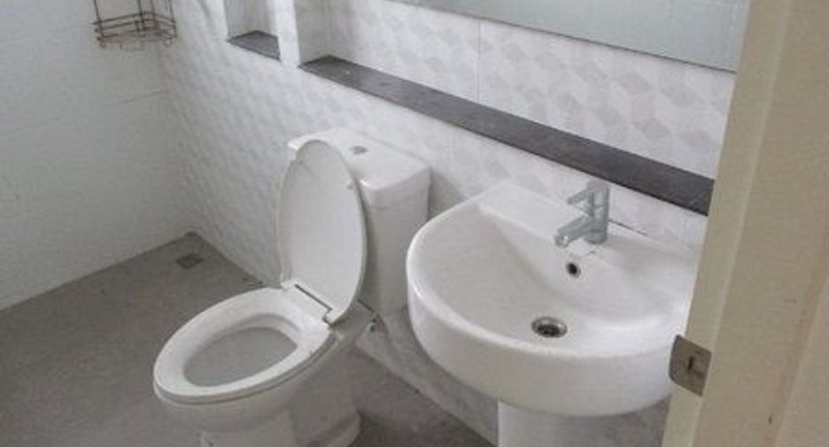 For sale 4 bedrooms house in Sai Mai, Bangkok