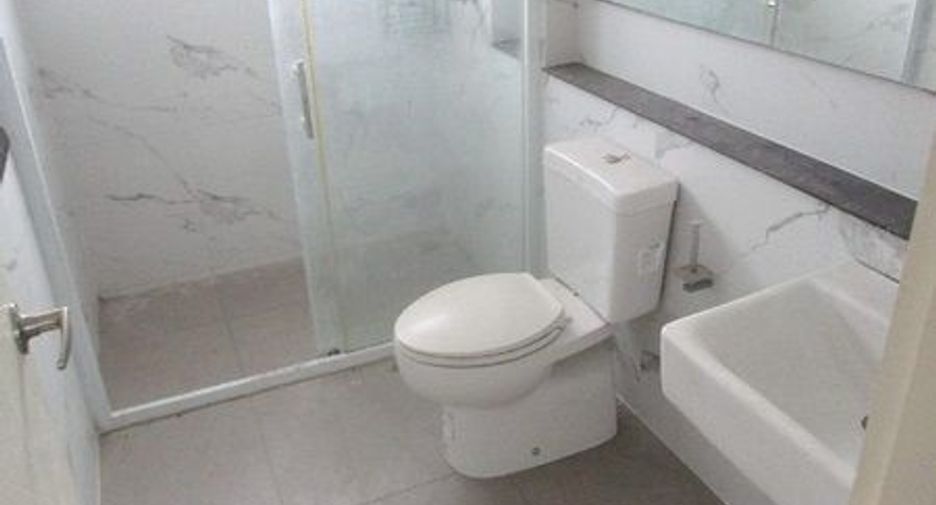 For sale 4 bedrooms house in Sai Mai, Bangkok