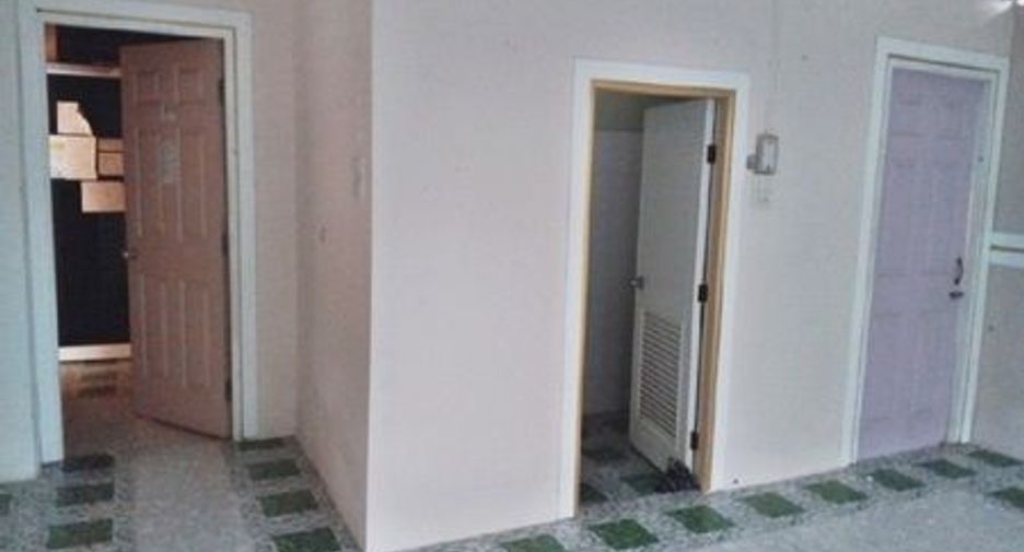For sale 46 bedrooms apartment in Mueang Surat Thani, Surat Thani