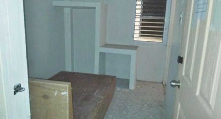 For sale 46 bedrooms apartment in Mueang Surat Thani, Surat Thani