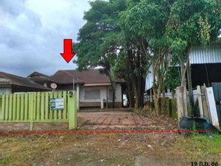 For sale 4 bedrooms house in Mueang Nakhon Phanom, Nakhon Phanom
