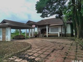 For sale 4 bedrooms house in Mueang Nakhon Phanom, Nakhon Phanom