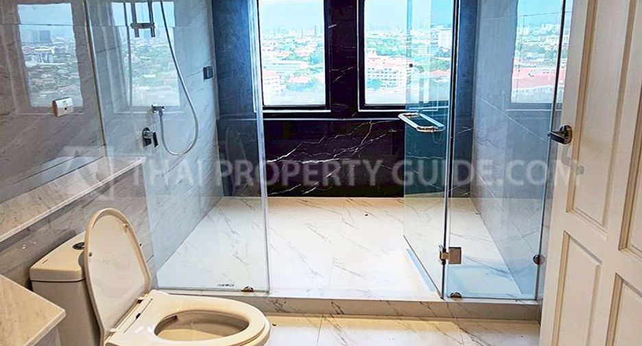 For rent 4 bedrooms condo in Pak Kret, Nonthaburi