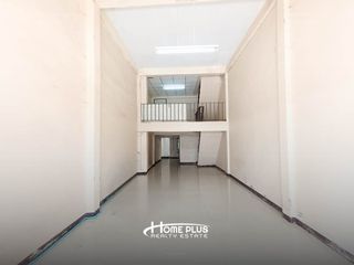 Local comercial en venta de 2 habitaciones en Krathum Baen, Samut Sakhon