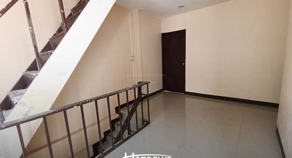 For sale 2 bedrooms retail Space in Krathum Baen, Samut Sakhon