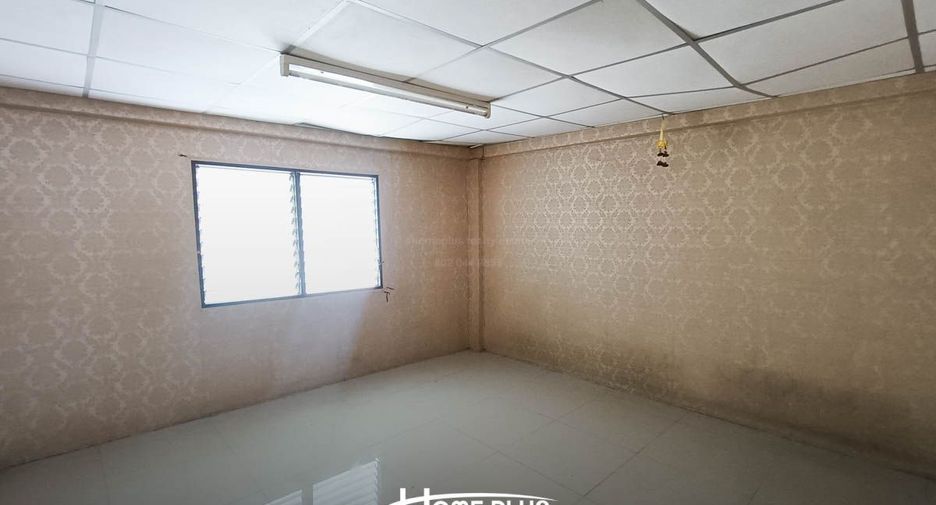 For sale 2 bedrooms retail Space in Krathum Baen, Samut Sakhon