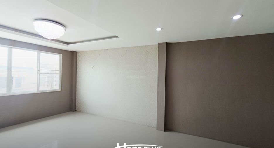 For sale 2 bedrooms retail Space in Krathum Baen, Samut Sakhon