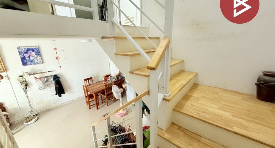 Casa adosada en venta de 3 habitaciones en Mueang Pathum Thani, Pathum Thani