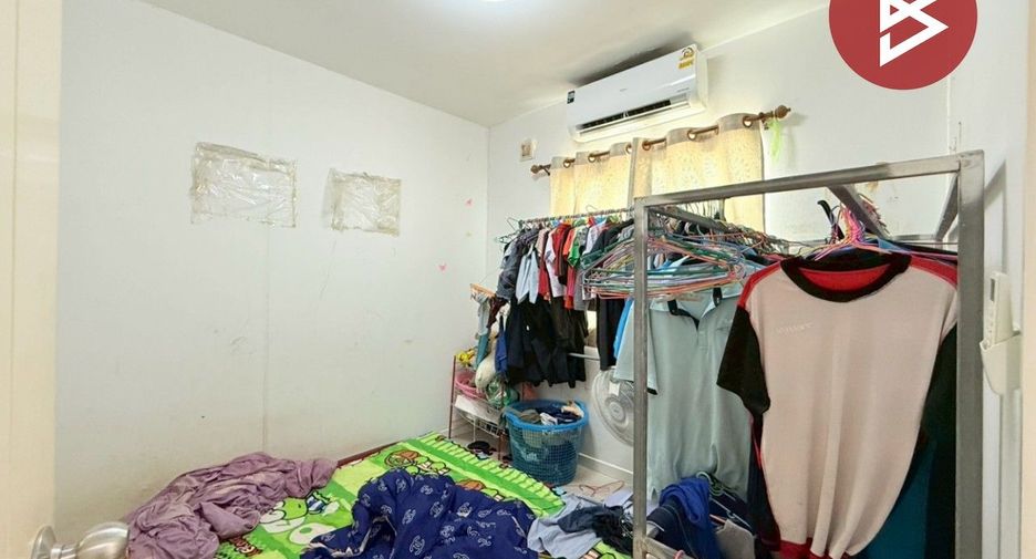 Casa adosada en venta de 3 habitaciones en Mueang Pathum Thani, Pathum Thani