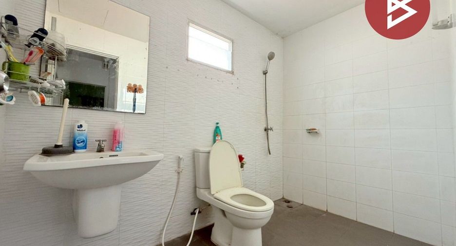 Casa adosada en venta de 3 habitaciones en Mueang Pathum Thani, Pathum Thani