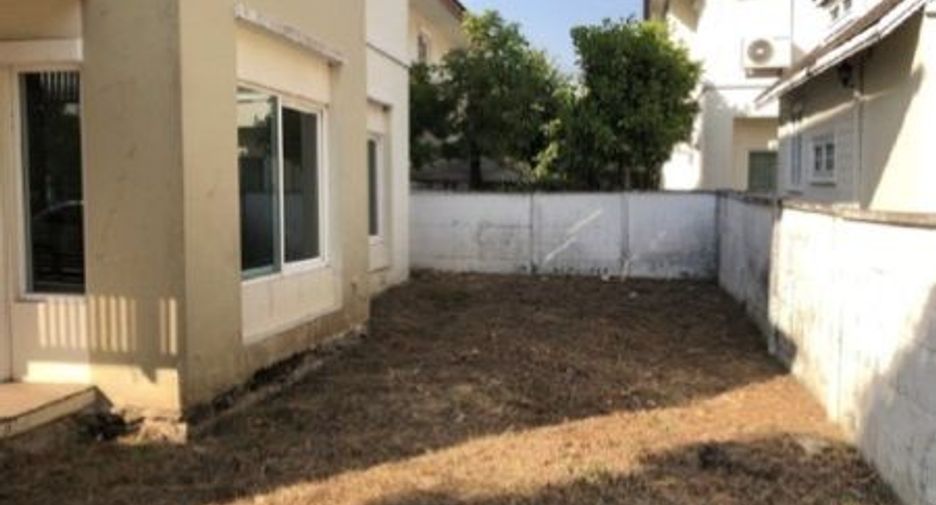 For sale 3 bedrooms house in Sai Mai, Bangkok