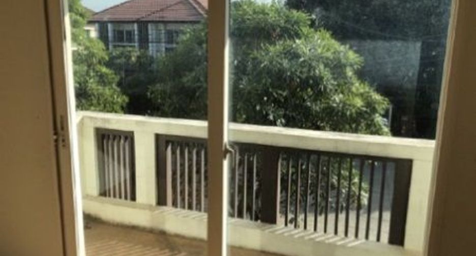 For sale 3 bedrooms house in Sai Mai, Bangkok