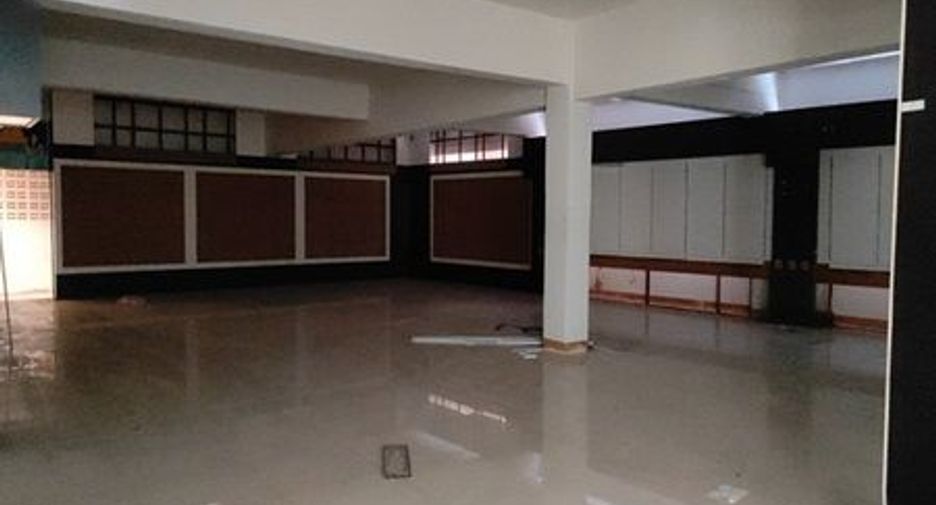 For sale retail Space in Mueang Yasothon, Yasothon