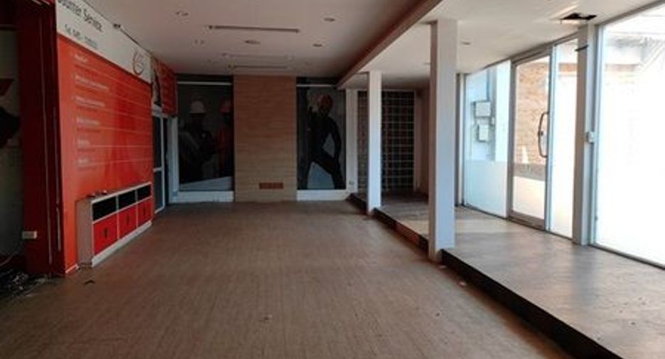 For sale retail Space in Mueang Yasothon, Yasothon