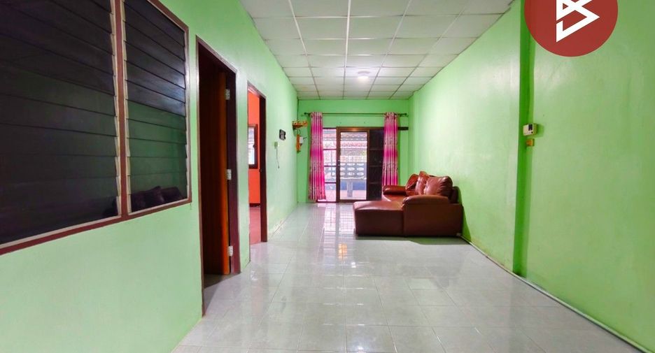 Casa adosada en venta de 2 habitaciones en Mueang Ratchaburi, Ratchaburi