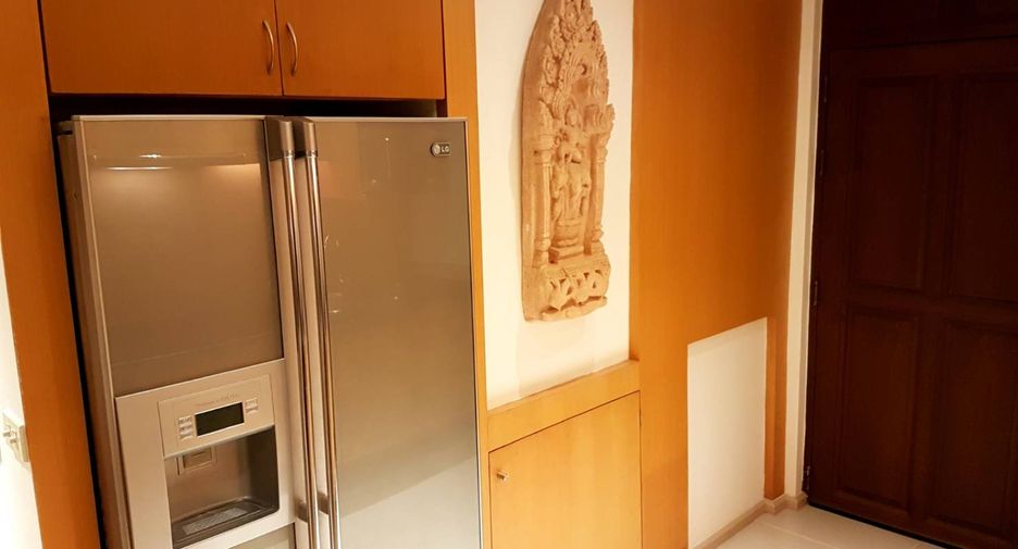 For sale 2 bedrooms condo in Bang Rak, Bangkok