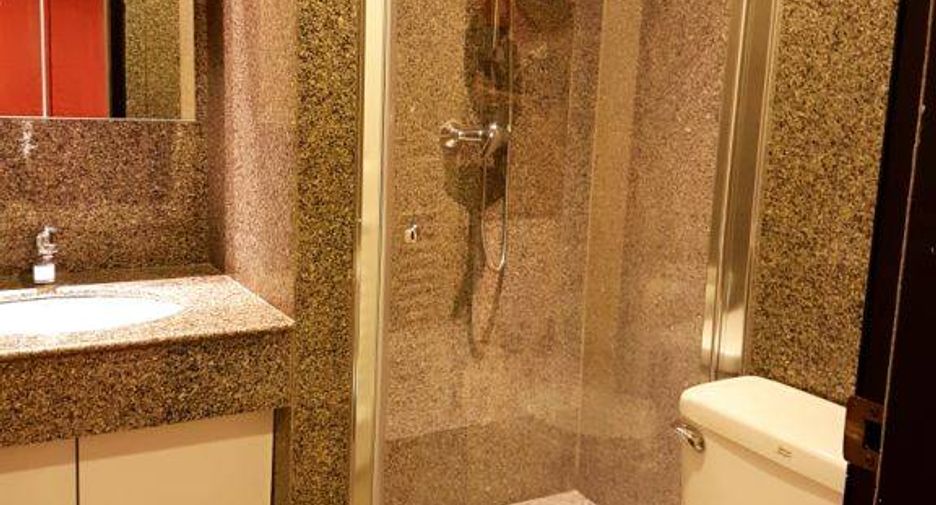For sale 2 bedrooms condo in Bang Rak, Bangkok