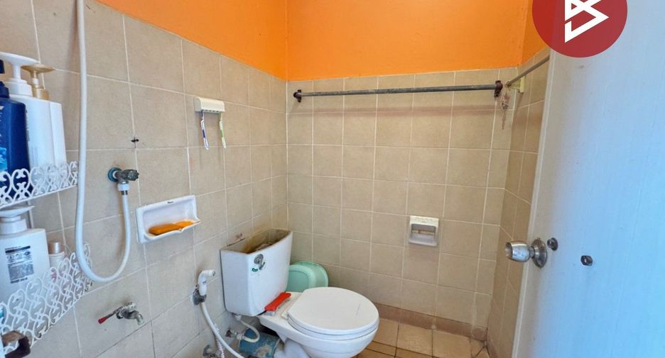 For sale studio condo in Mueang Pathum Thani, Pathum Thani