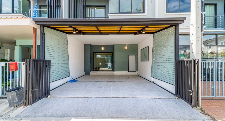 For sale 3 bedrooms townhouse in Bang Bua Thong, Nonthaburi