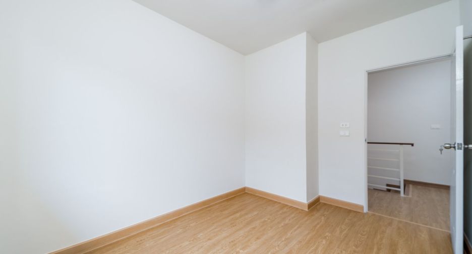 For sale 3 bedrooms townhouse in Bang Bua Thong, Nonthaburi