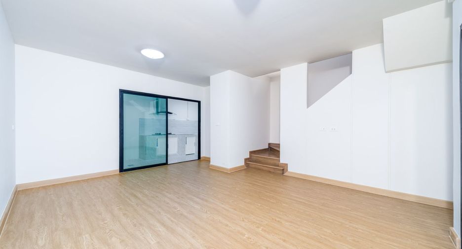 For sale 3 bedrooms townhouse in Bang Bua Thong, Nonthaburi