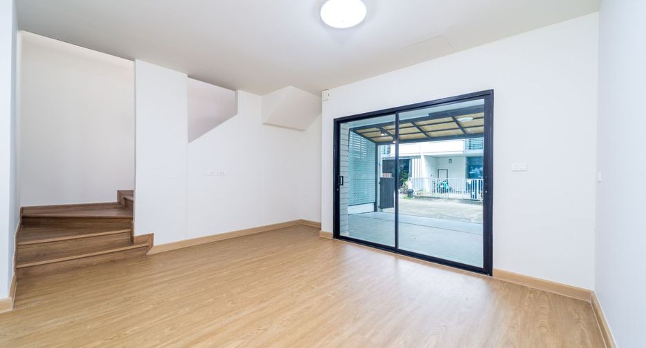 For sale 3 bedrooms townhouse in Bang Bua Thong, Nonthaburi