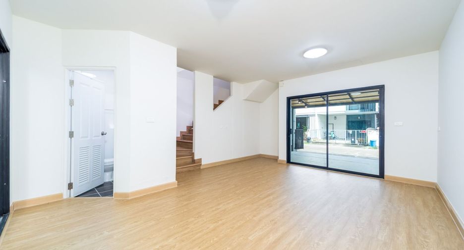 For sale 3 bedrooms townhouse in Bang Bua Thong, Nonthaburi