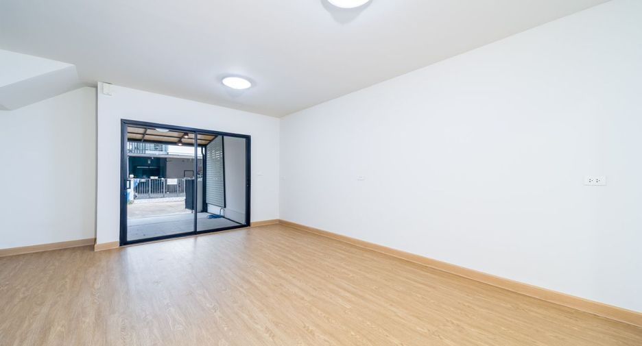 For sale 3 bedrooms townhouse in Bang Bua Thong, Nonthaburi