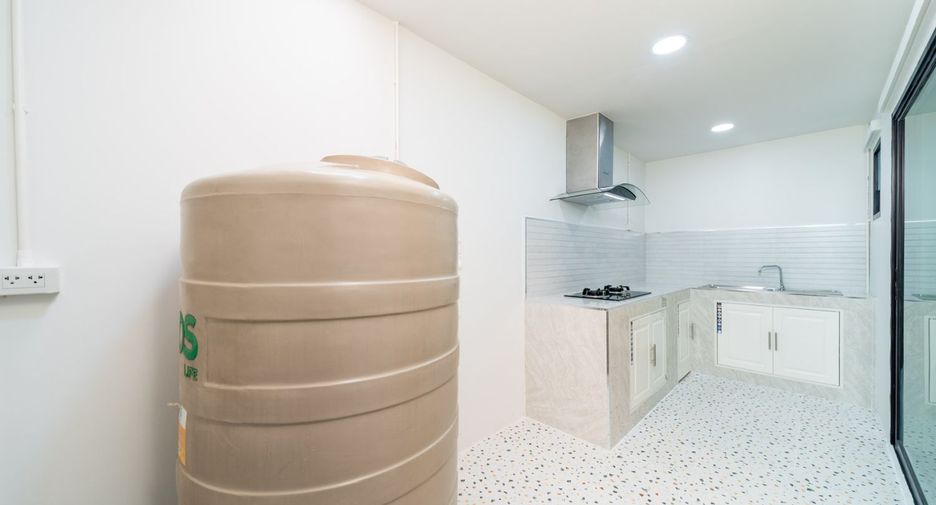 For sale 3 bedrooms townhouse in Bang Bua Thong, Nonthaburi