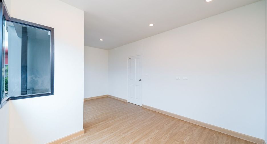 For sale 3 bedrooms townhouse in Bang Bua Thong, Nonthaburi