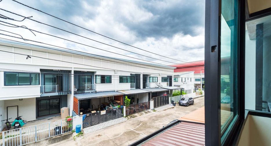 For sale 3 bedrooms townhouse in Bang Bua Thong, Nonthaburi