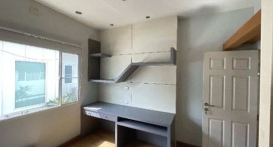 出售 4 卧室 独立屋 在 Mueang Nakhon Si Thammarat, Nakhon Si Thammarat