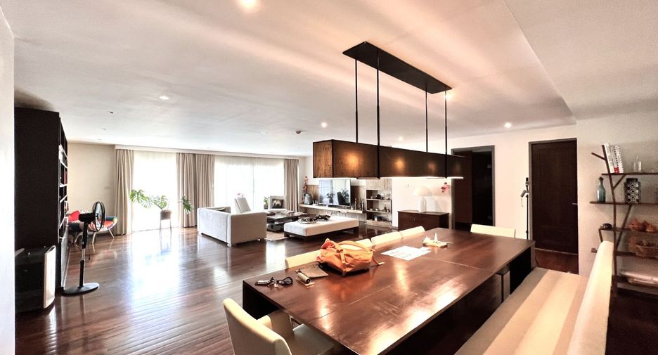 For rent 4 bedrooms condo in Khlong Toei, Bangkok
