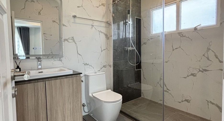 For rent 5 bedrooms house in Bang Lamung, Chonburi
