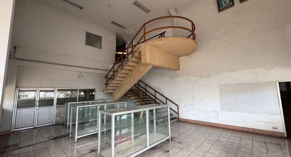 For rent warehouse in Mueang Chachoengsao, Chachoengsao