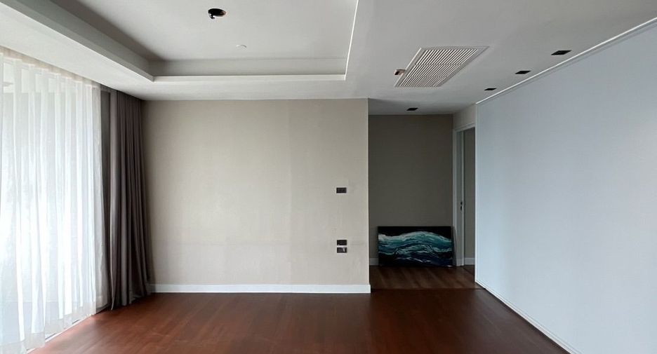 Wohnung zum Kauf mit 3 Zimmer in Watthana, Bangkok