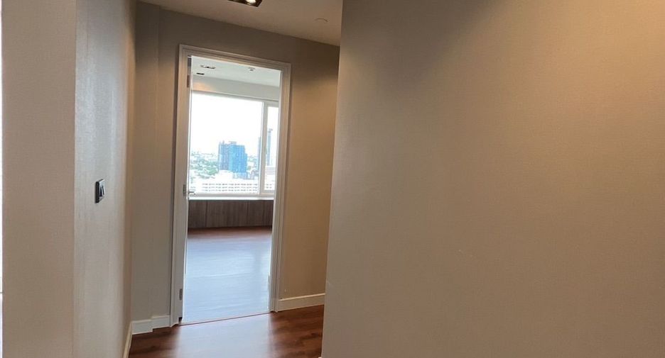 Wohnung zum Kauf mit 3 Zimmer in Watthana, Bangkok